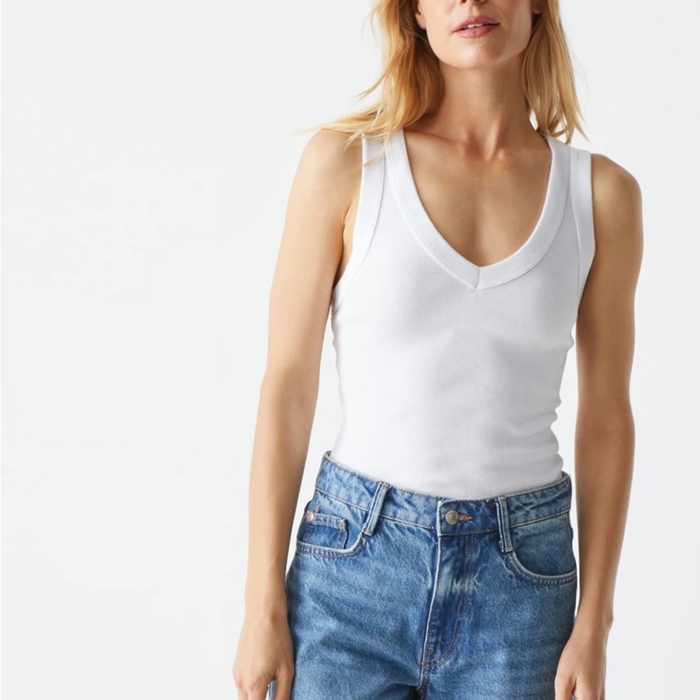 Michael Stars White Maya V-Neck Tank, NWT